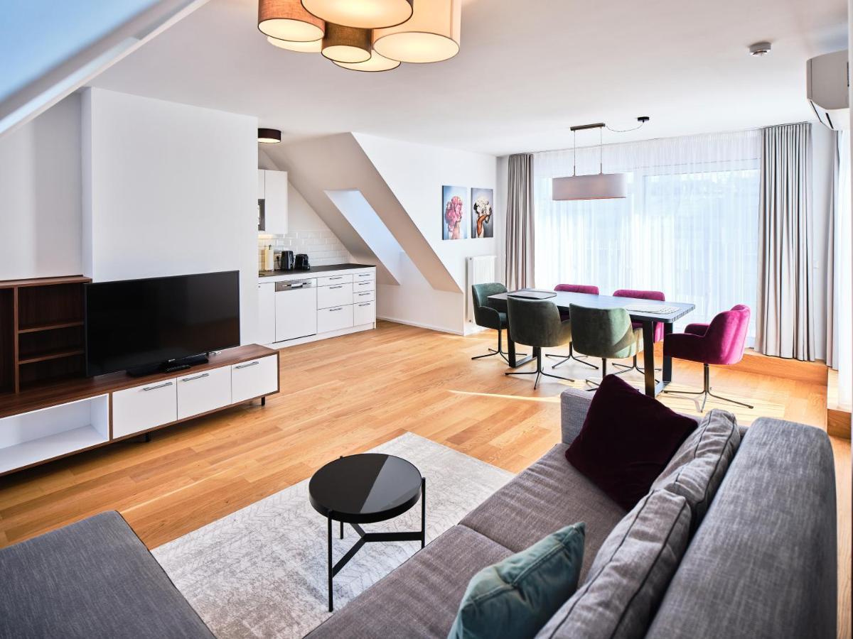 Myfavorit Apartments - Spacious Apartments Next To Puplic Transport U1 Direct Connection To Citycenter Wien Exteriör bild