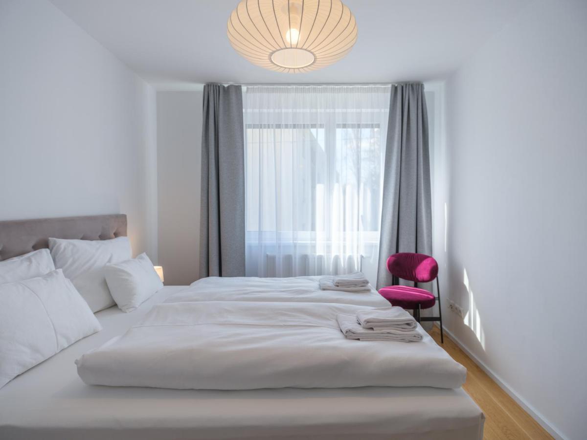Myfavorit Apartments - Spacious Apartments Next To Puplic Transport U1 Direct Connection To Citycenter Wien Exteriör bild