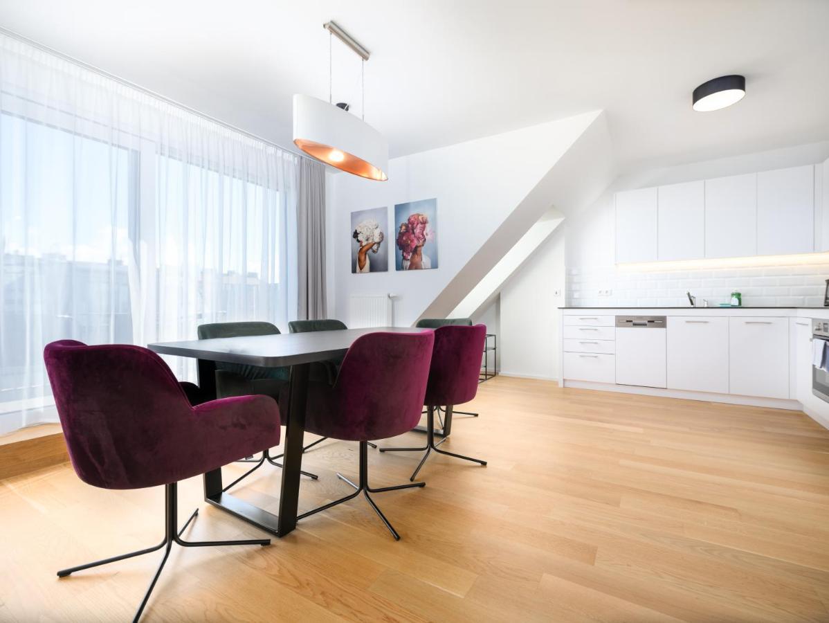 Myfavorit Apartments - Spacious Apartments Next To Puplic Transport U1 Direct Connection To Citycenter Wien Exteriör bild