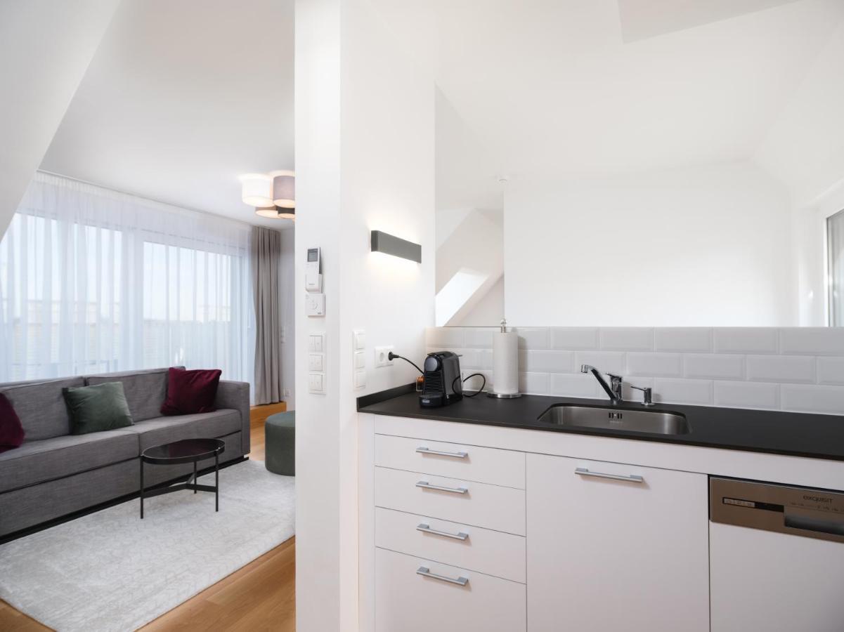 Myfavorit Apartments - Spacious Apartments Next To Puplic Transport U1 Direct Connection To Citycenter Wien Exteriör bild