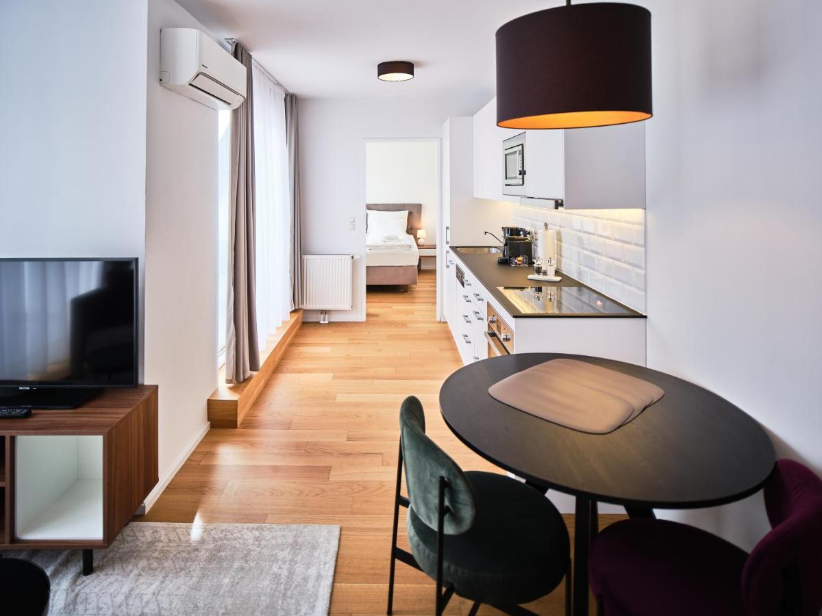 Myfavorit Apartments - Spacious Apartments Next To Puplic Transport U1 Direct Connection To Citycenter Wien Exteriör bild