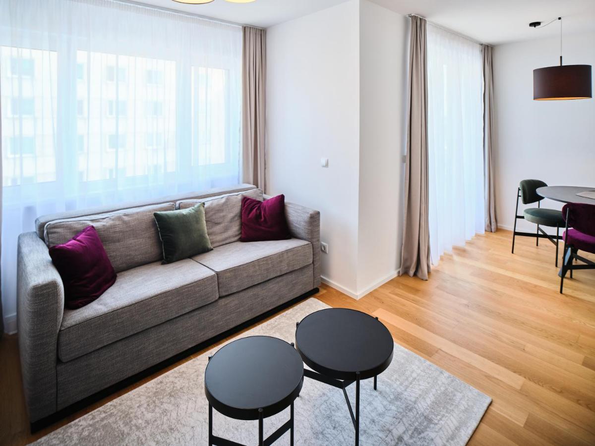 Myfavorit Apartments - Spacious Apartments Next To Puplic Transport U1 Direct Connection To Citycenter Wien Exteriör bild