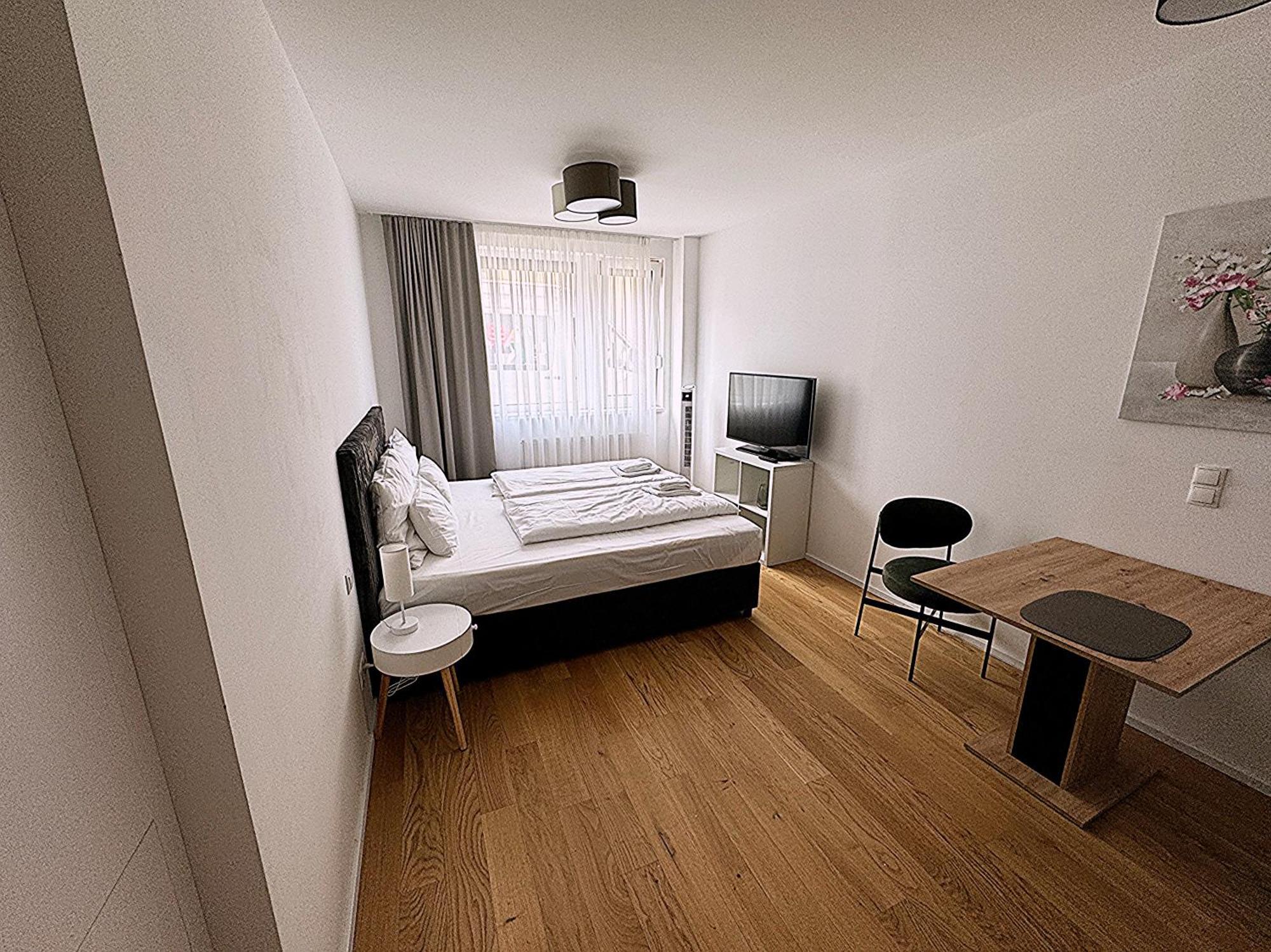 Myfavorit Apartments - Spacious Apartments Next To Puplic Transport U1 Direct Connection To Citycenter Wien Exteriör bild
